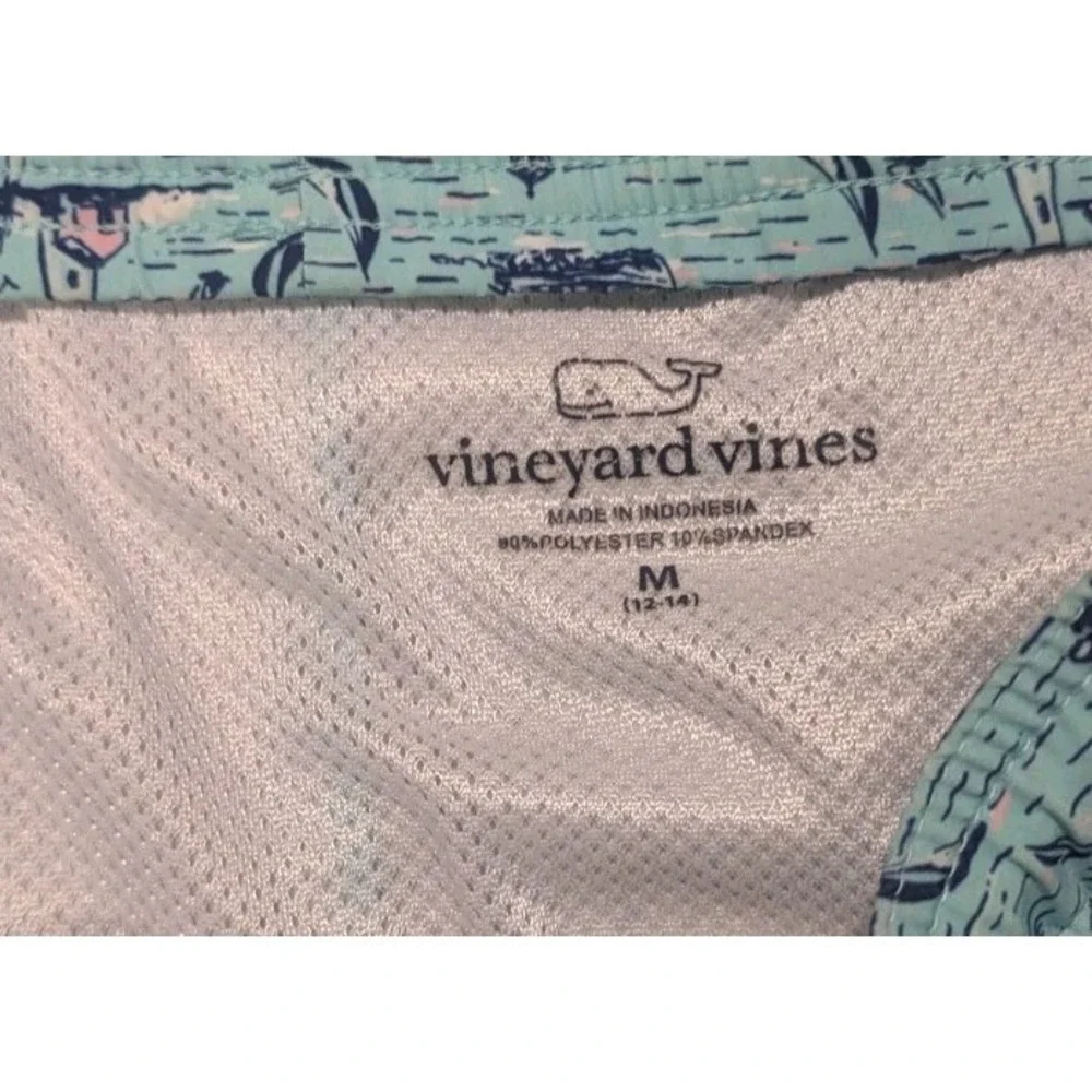 Vineyard Vines Men M Shorts Sail Boat Lighthouse Lined Swim Trunks Inside Pocket